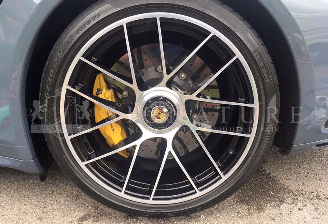 Diamond cut Porsche alloy wheel refinished on a lathe and re-lacquered